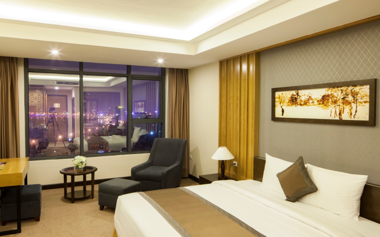 Mường Thanh Luxury Nhật Lệ - Deluxe King Ocean View 1